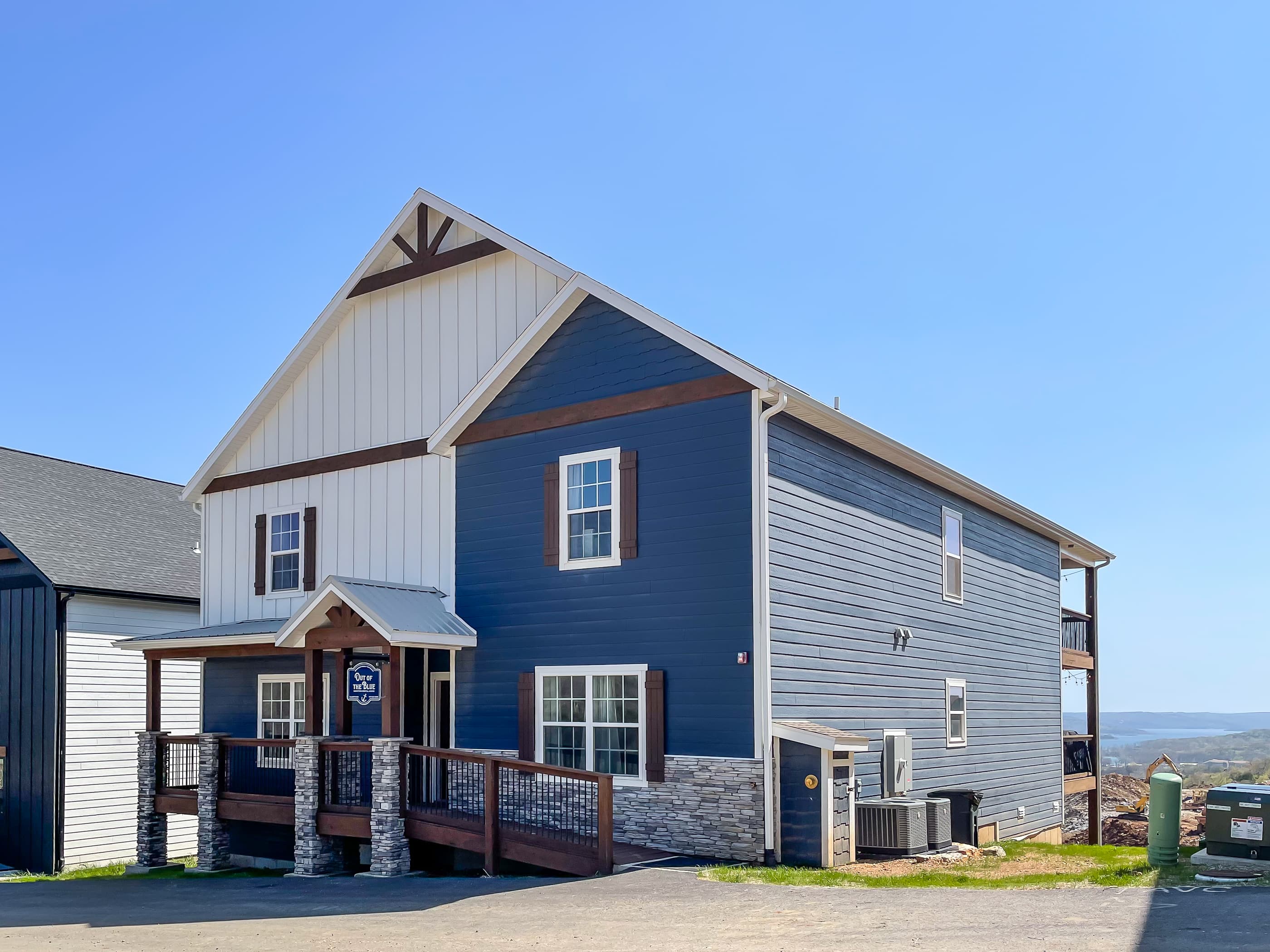 Welcome to Out of the Blue vacation home rental on Indian Point near Silver Dollar City