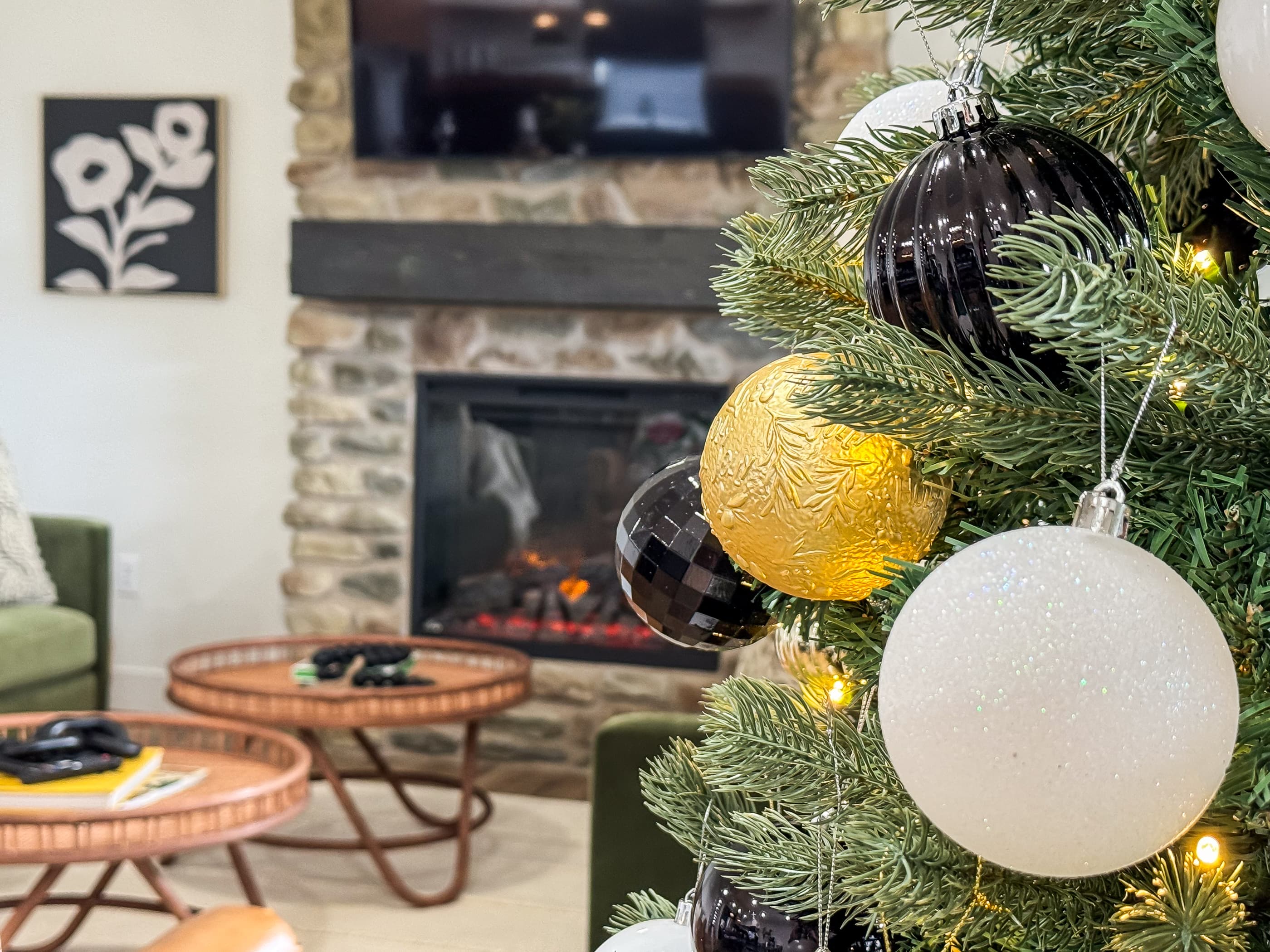 Fire place with a Christmas tree what gets better than that?