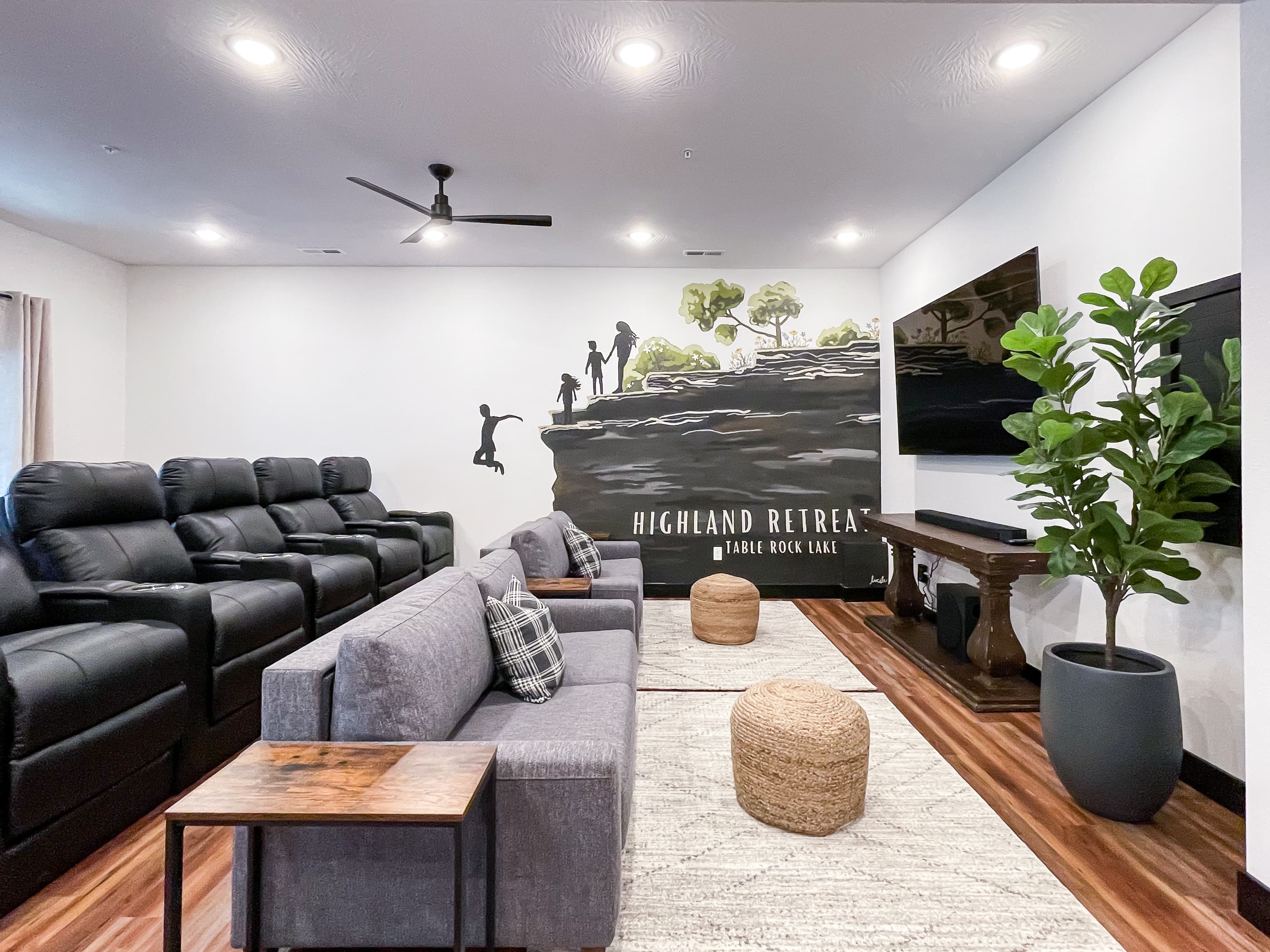 Theater room with comfy seating