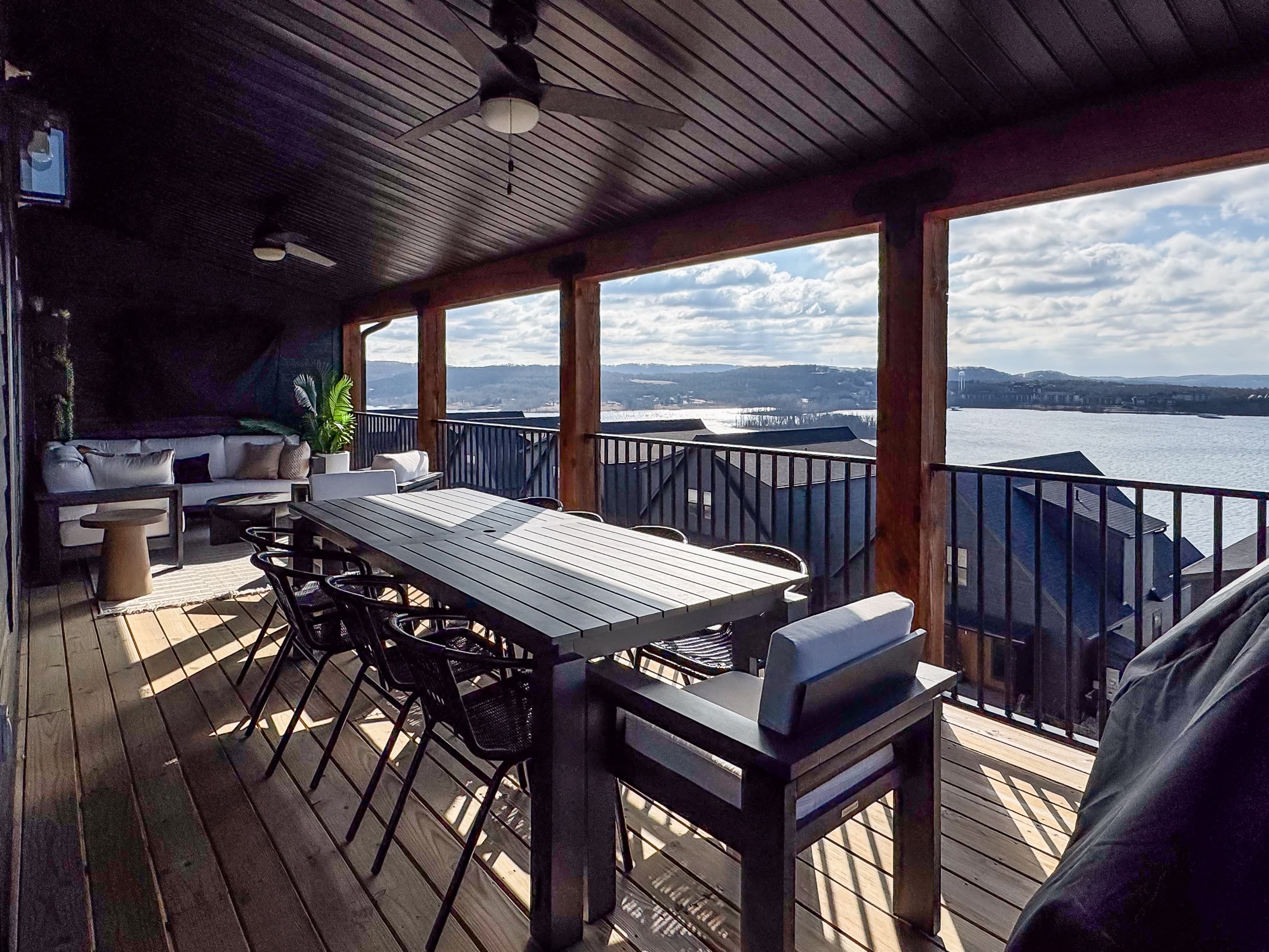 View that you have from the dining area outside