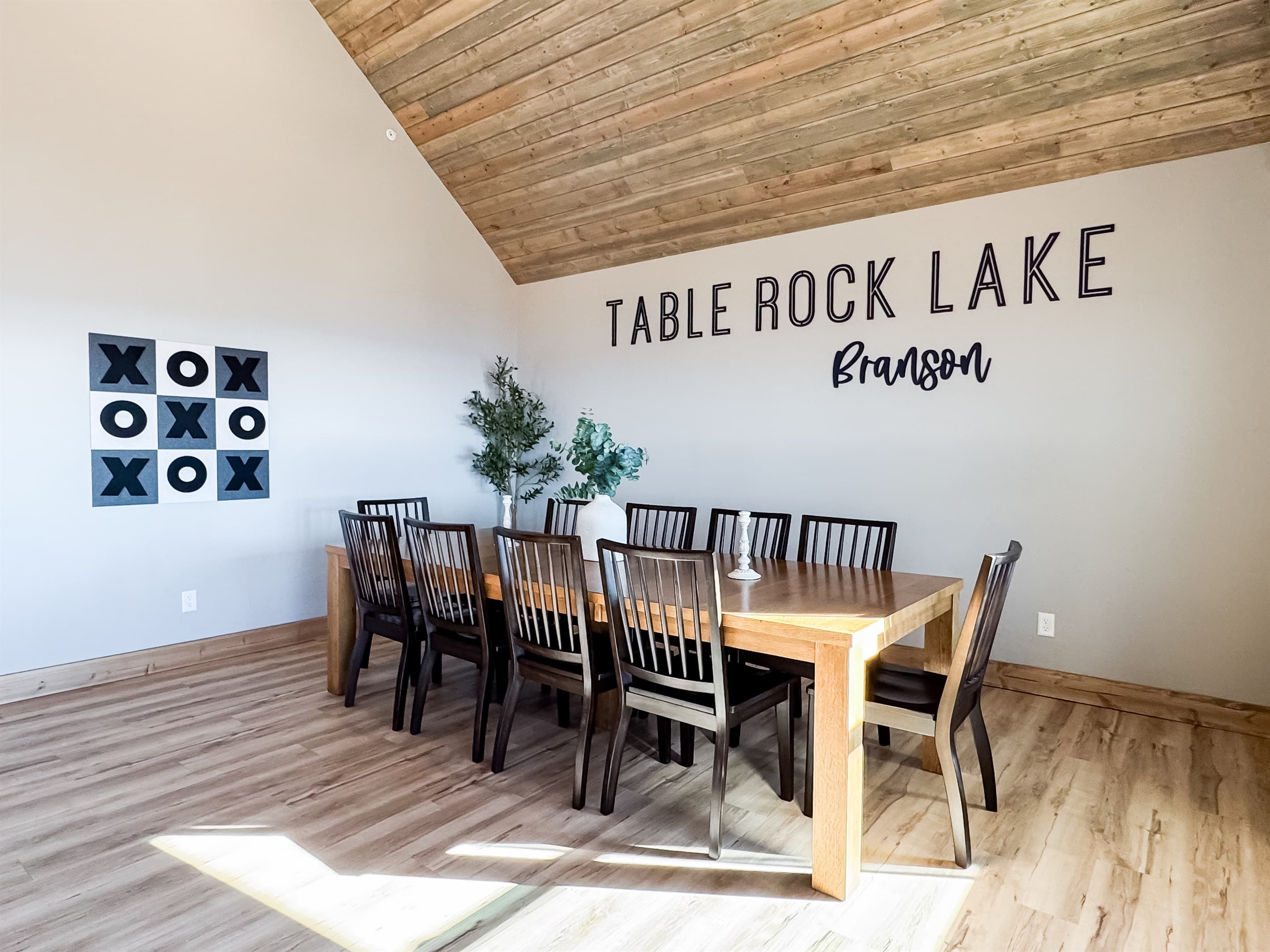 Great area to play games or eat a meal with the group