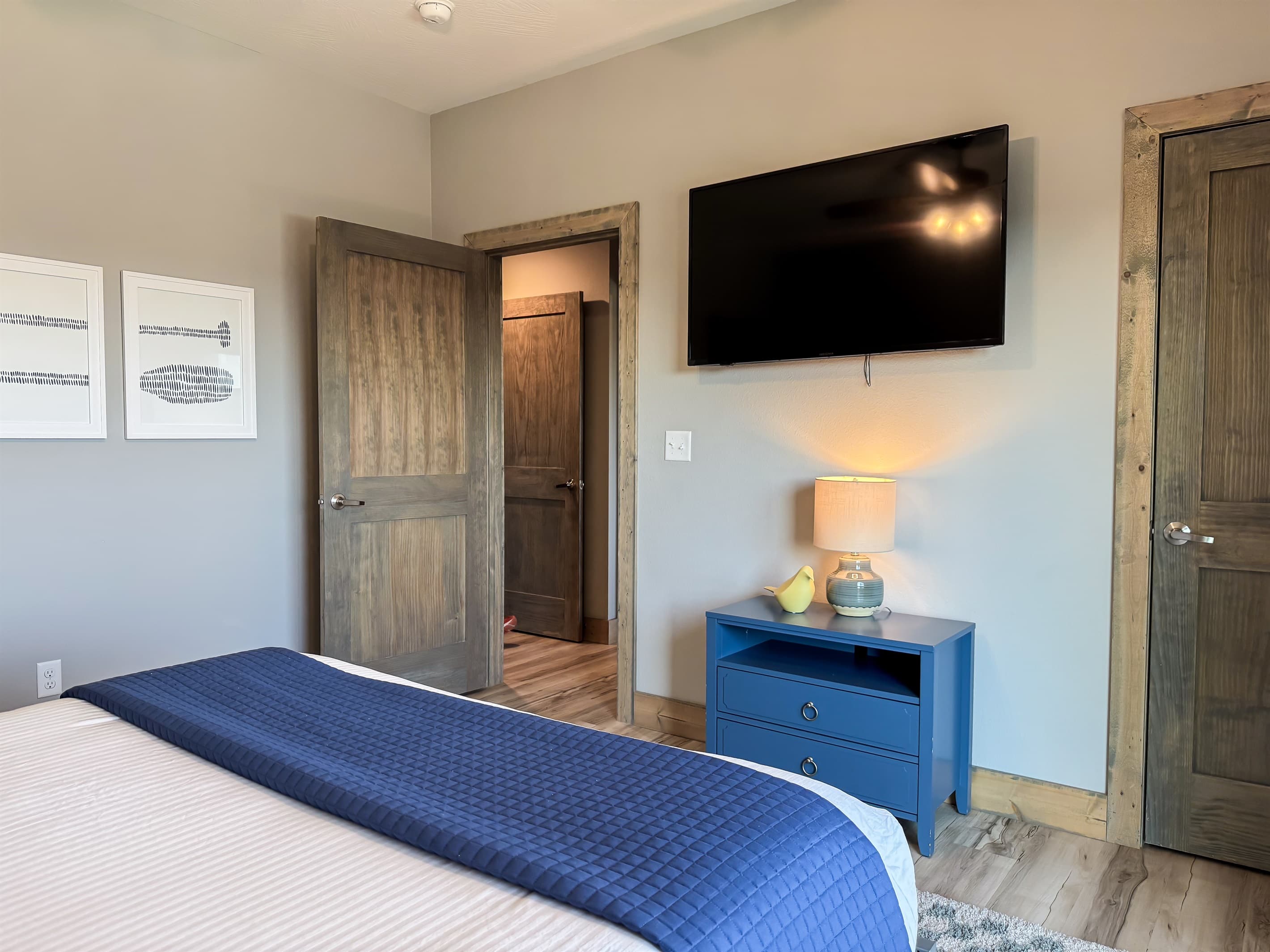 Bedroom 4 flat screen Tv