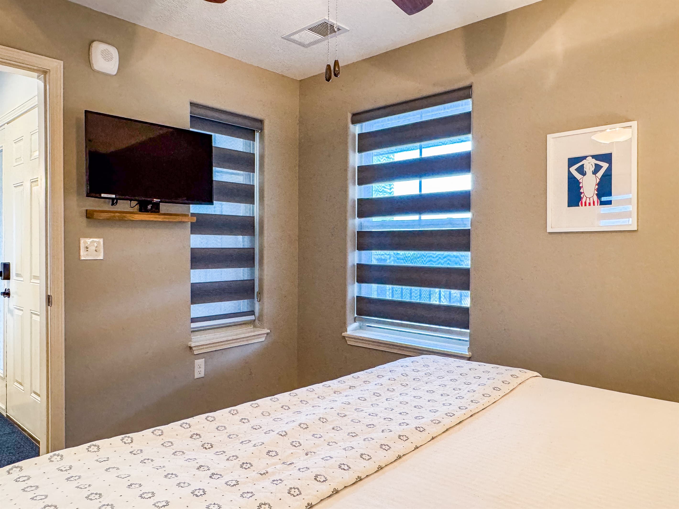 Bedroom 3 Tv