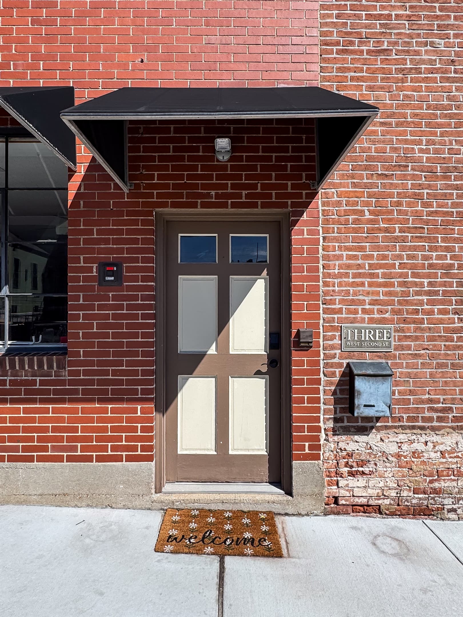 Prime location with easy access to everything you love about Washington, MO in the historic 1863 building that you can relax, explore and view the Missouri River at the Tamm Loft.