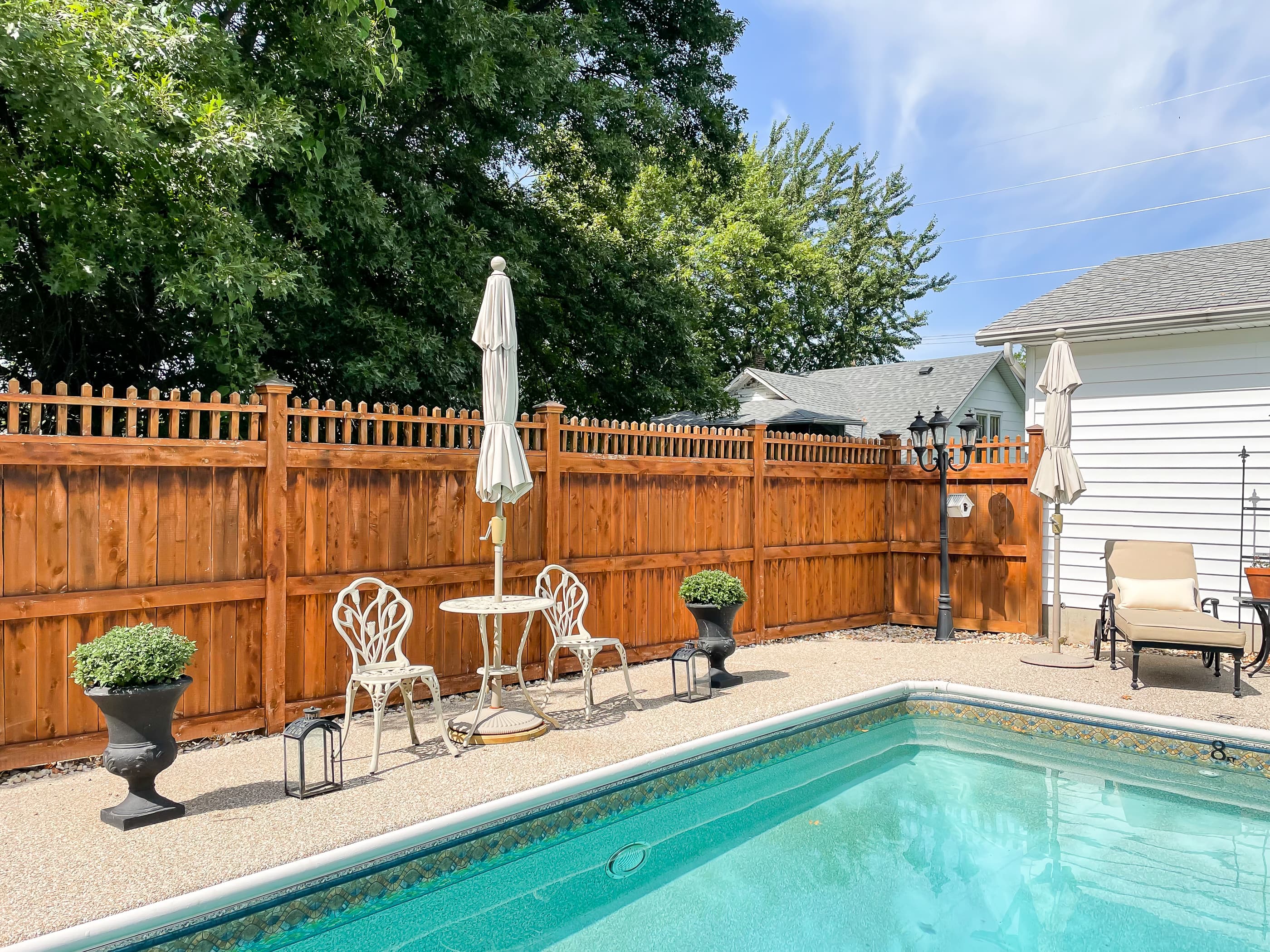 The Beekeepers Cottage has a spectacular swimming pool great for making memories with family and friends and is shared with the Mill Haus next door -- Pool is open approximately mid-April through October (depending on weather). 