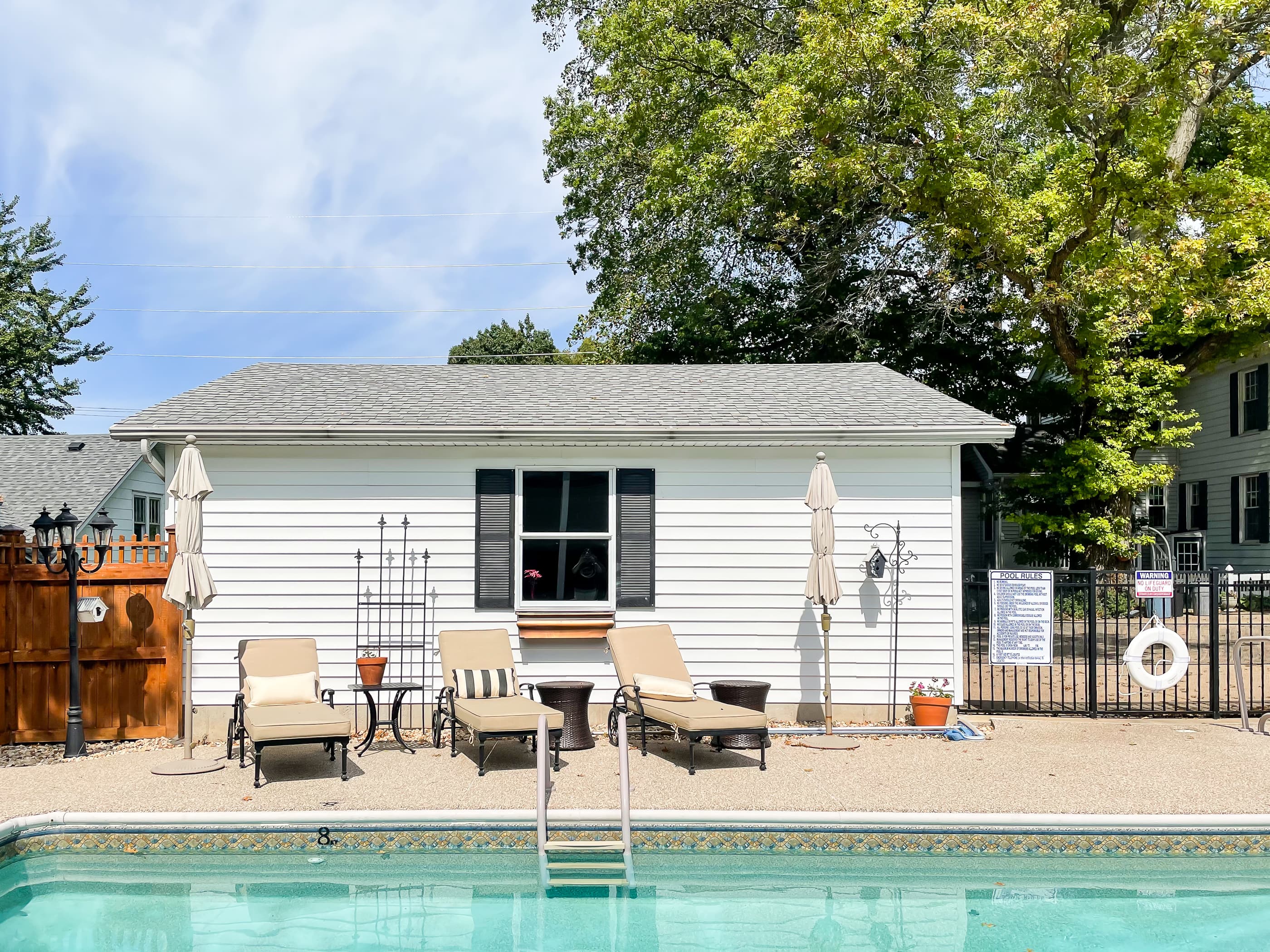 The Beekeepers Cottage has a spectacular swimming pool great for making great memories with family and friends and is shared with the Mill Haus next door -- Pool is open approximately mid-April through October (depending on weather). 
