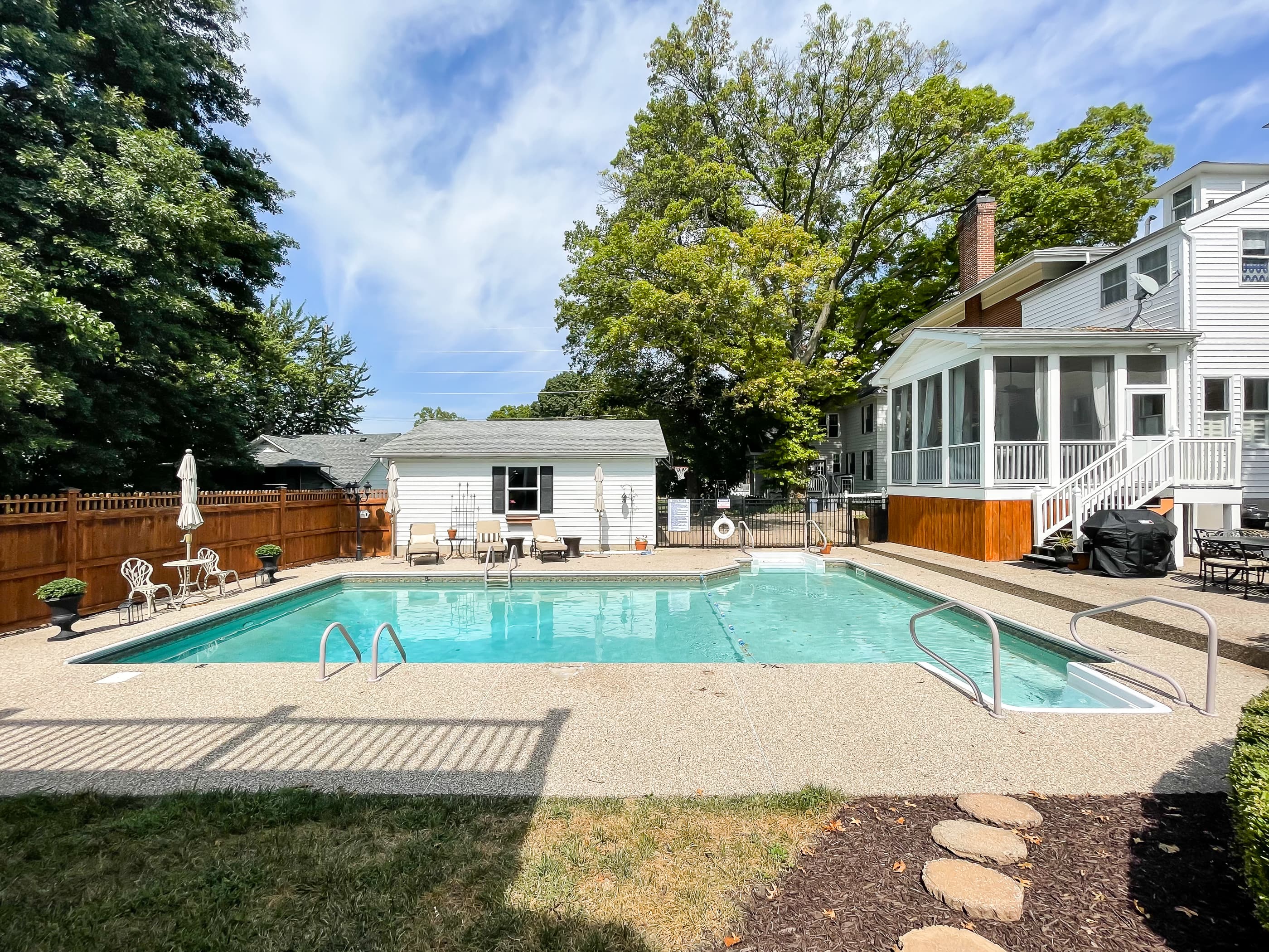 The Beekeepers Cottage has a spectacular swimming pool great for making memories with family and friends and is shared with the Mill Haus next door -- Pool is open approximately mid-April through October (depending on weather). 