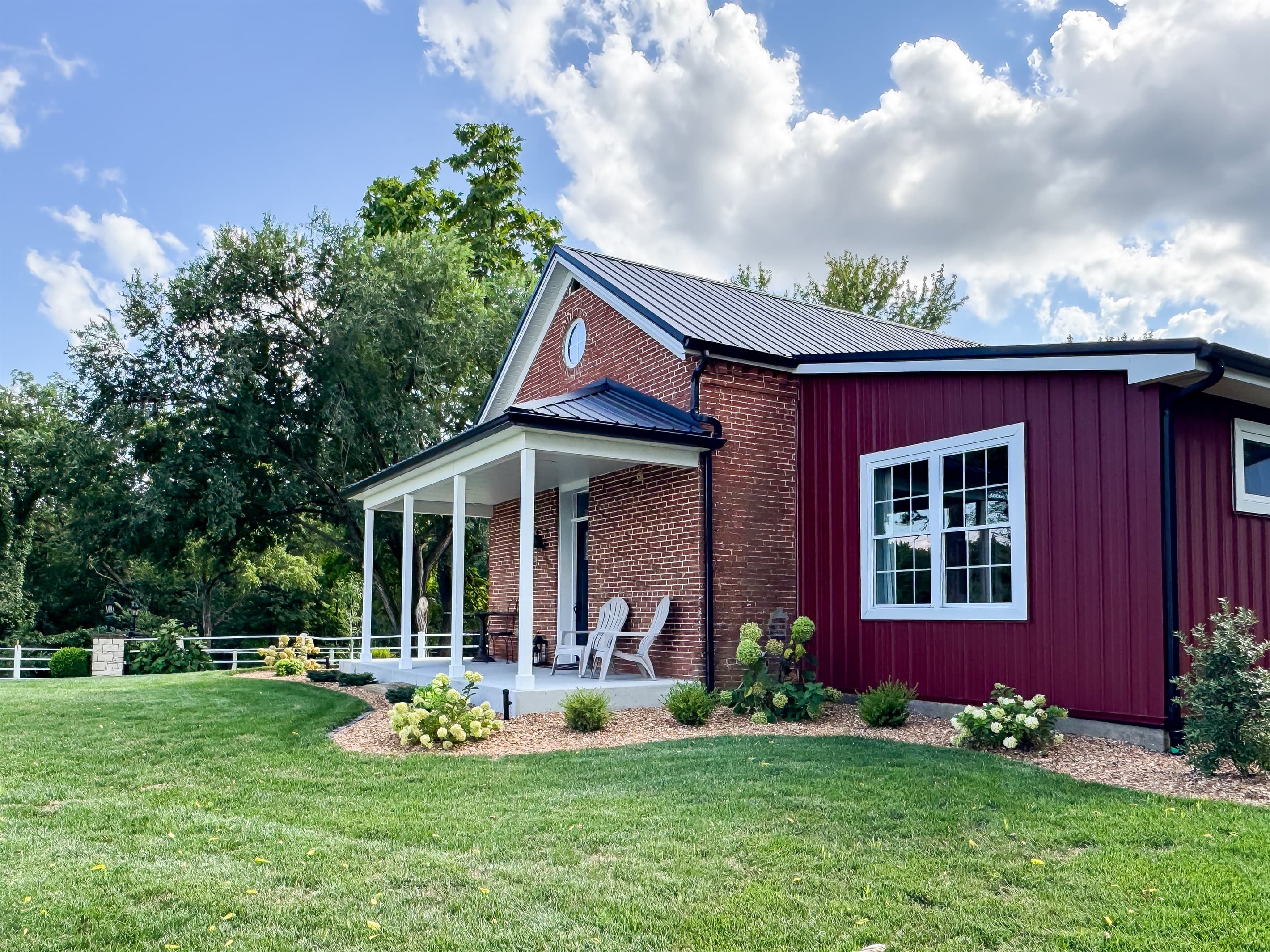 Vintage schoolhouse renovated with modern comfortable interiors made for unwinding after busy days that is close to Washington and Union, MO, wineries, Purina Farms and downtown St. Louis is only an hour away from Pikes Peak Schoolhouse.