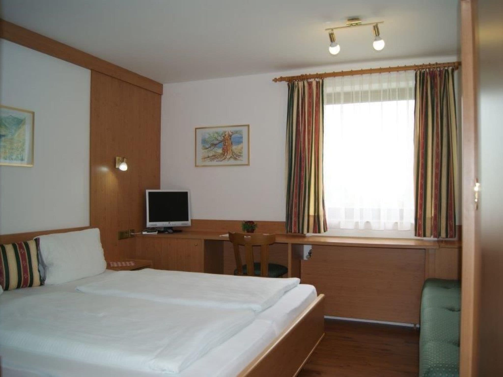 Gallery Image 6