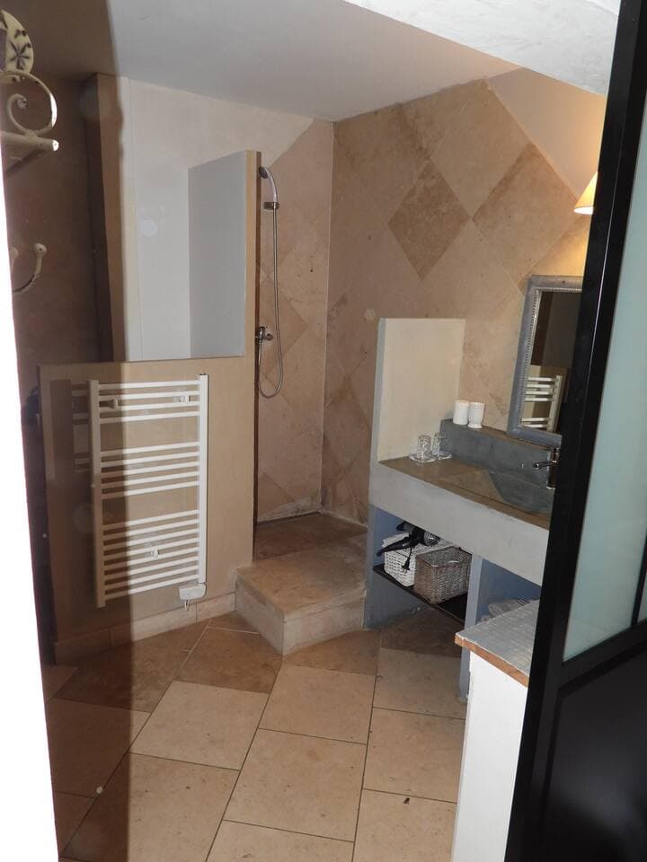 Gallery Image 6