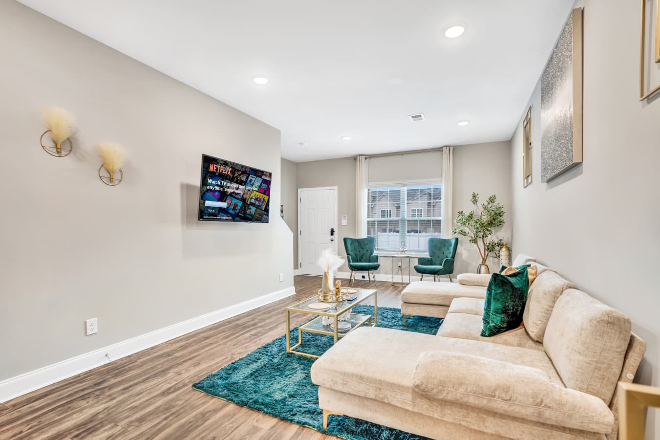 4. Living room.jpg