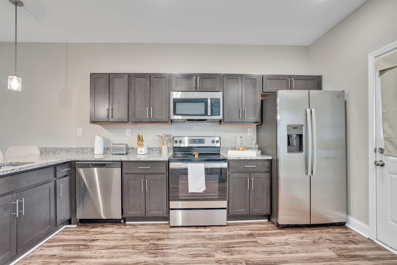 14. kitchen.jpg