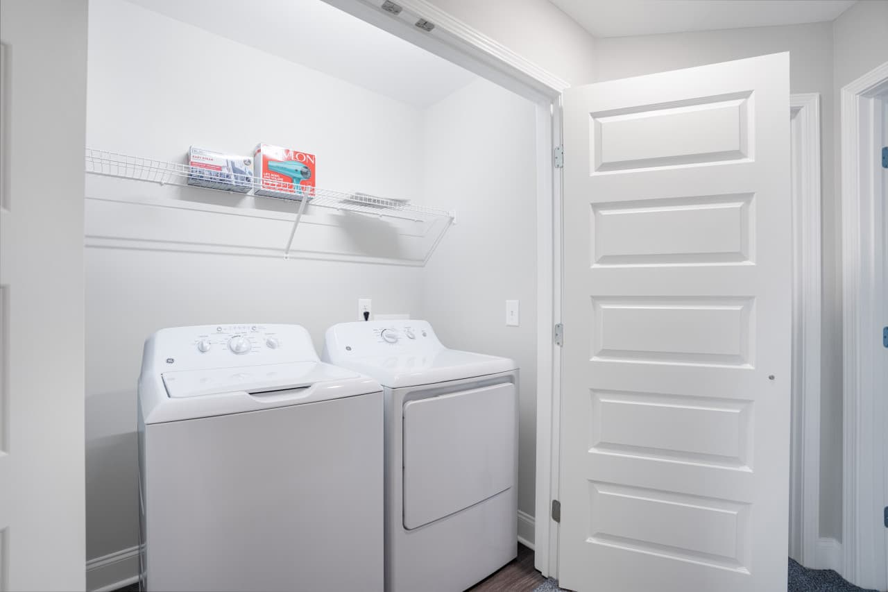 29. Laundry room.jpg