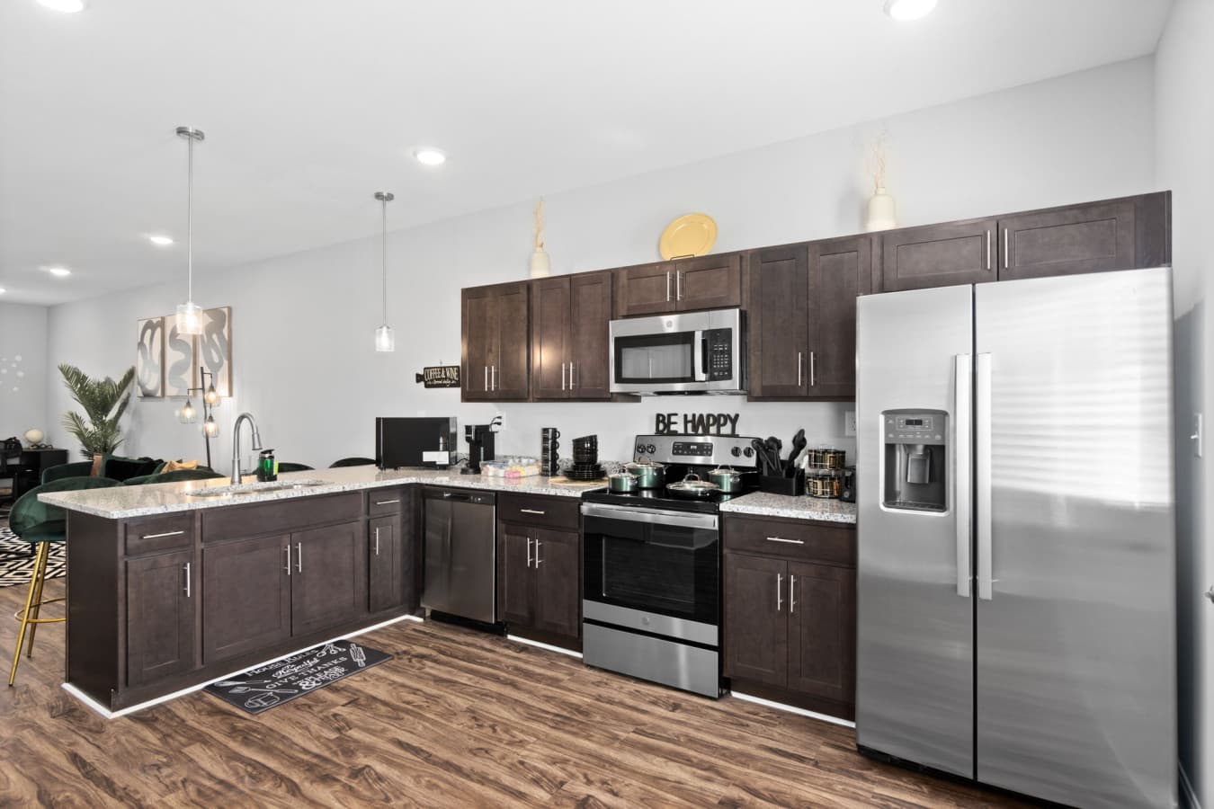 14-web-or-mls-541-new-s-dr-403.jpg
