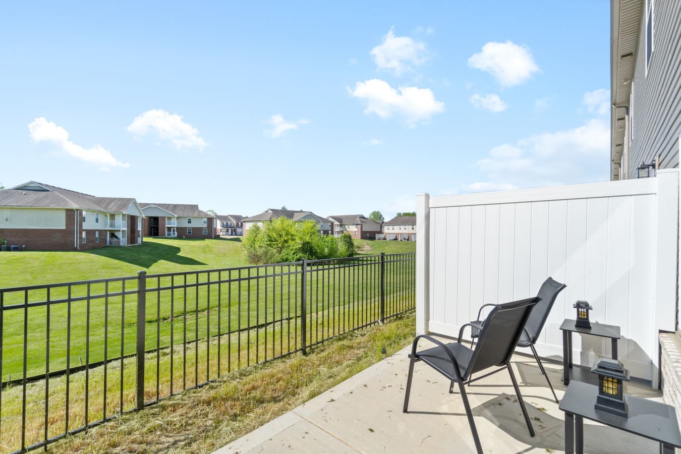 30-web-or-mls-541-new-s-dr-403.jpg