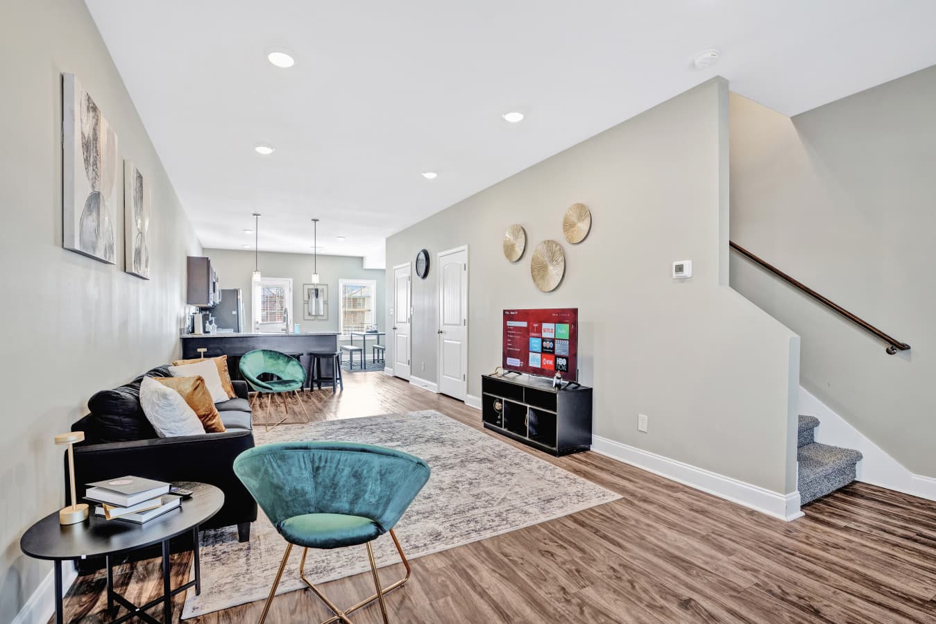 4. living room.jpg