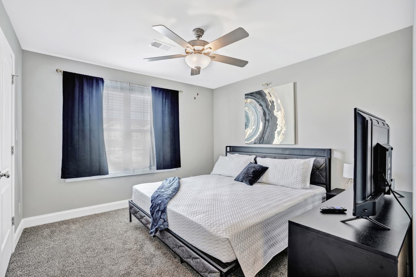 18. Bedroom 2.jpg