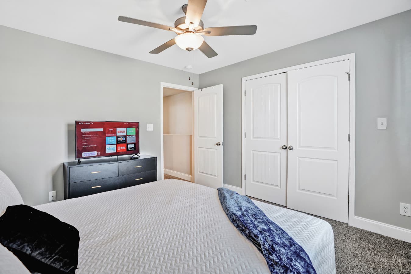 19. Bedroom 2.jpg