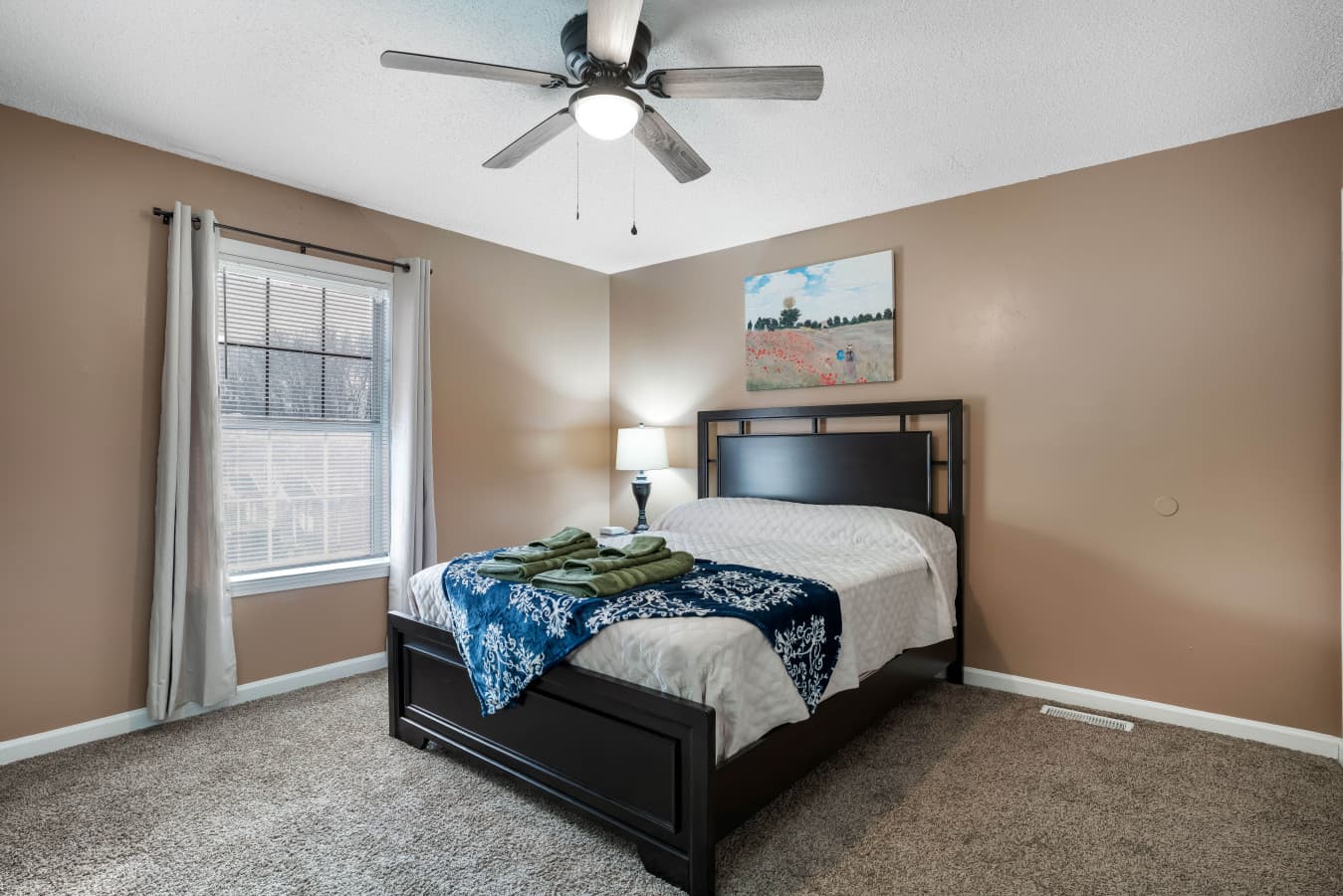 13. Bedroom 1.jpg
