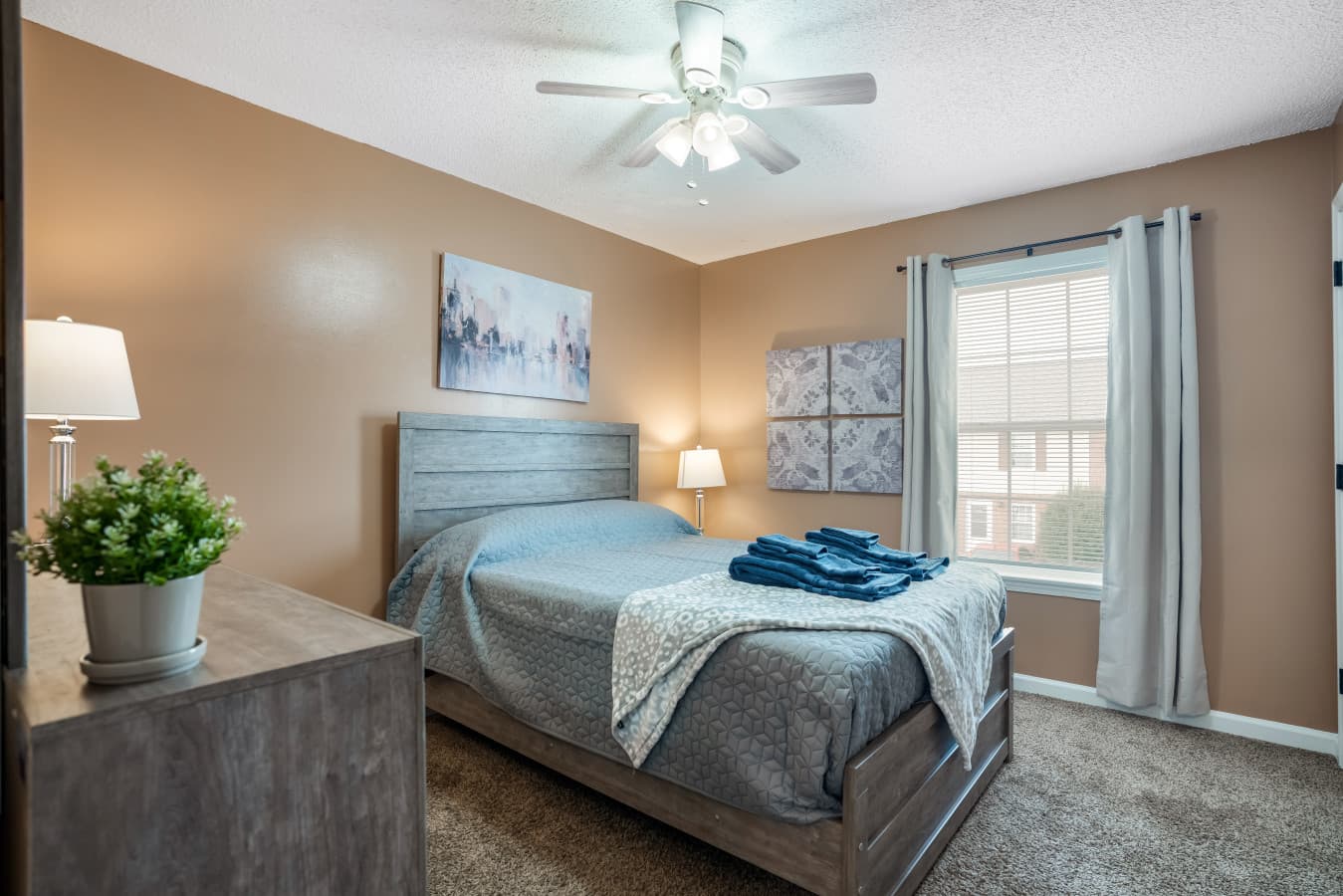 17. Bedroom 2.jpg