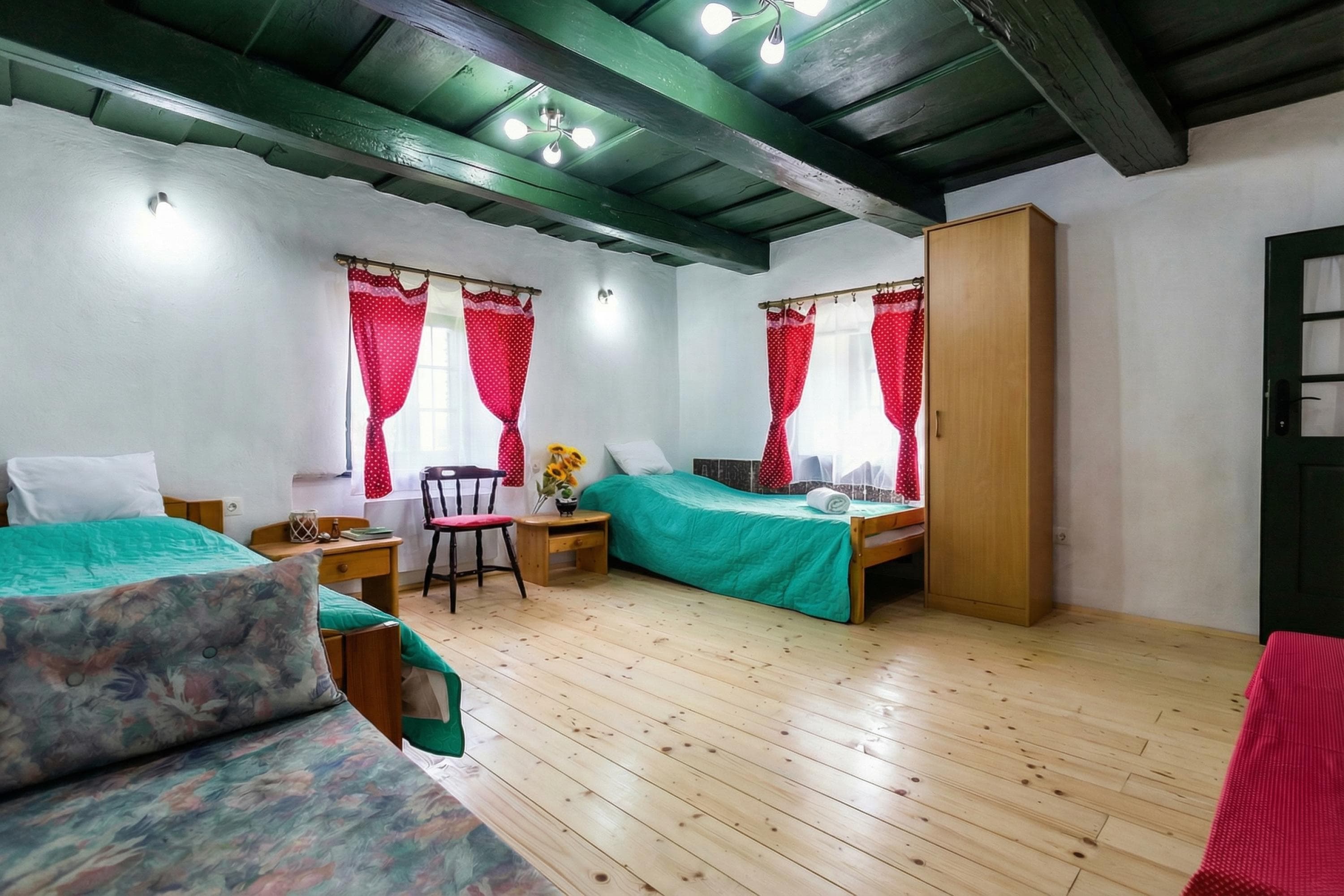 Gallery Image 12