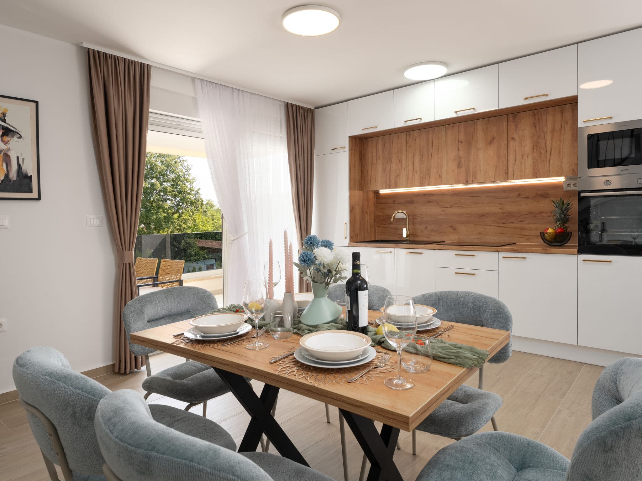 Kitchen / Dining Room
