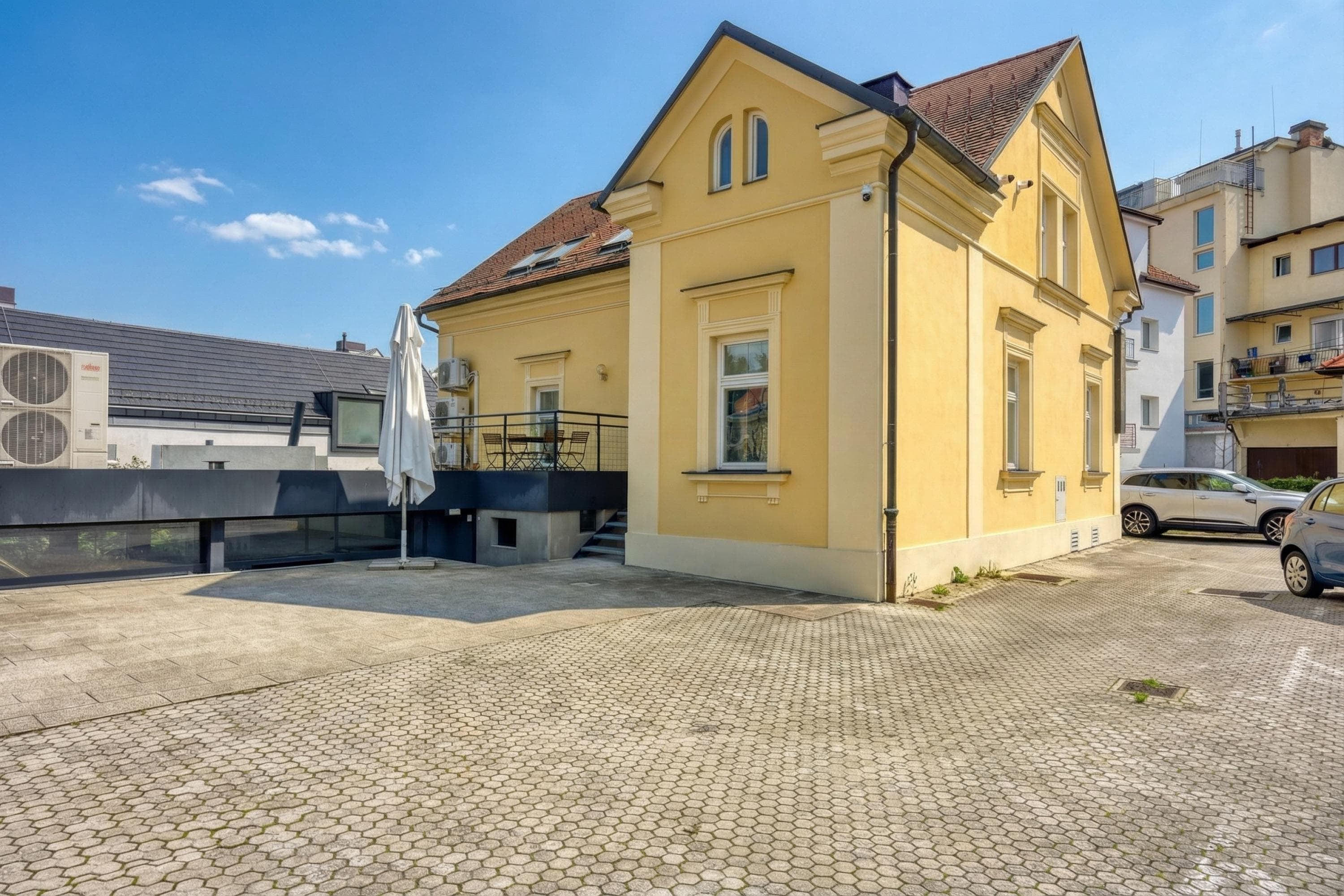 Gallery Image 11