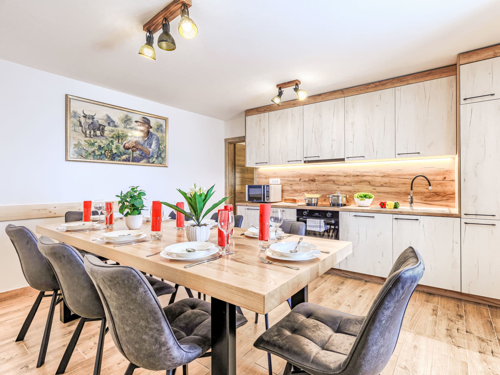 Kitchen / Dining Room