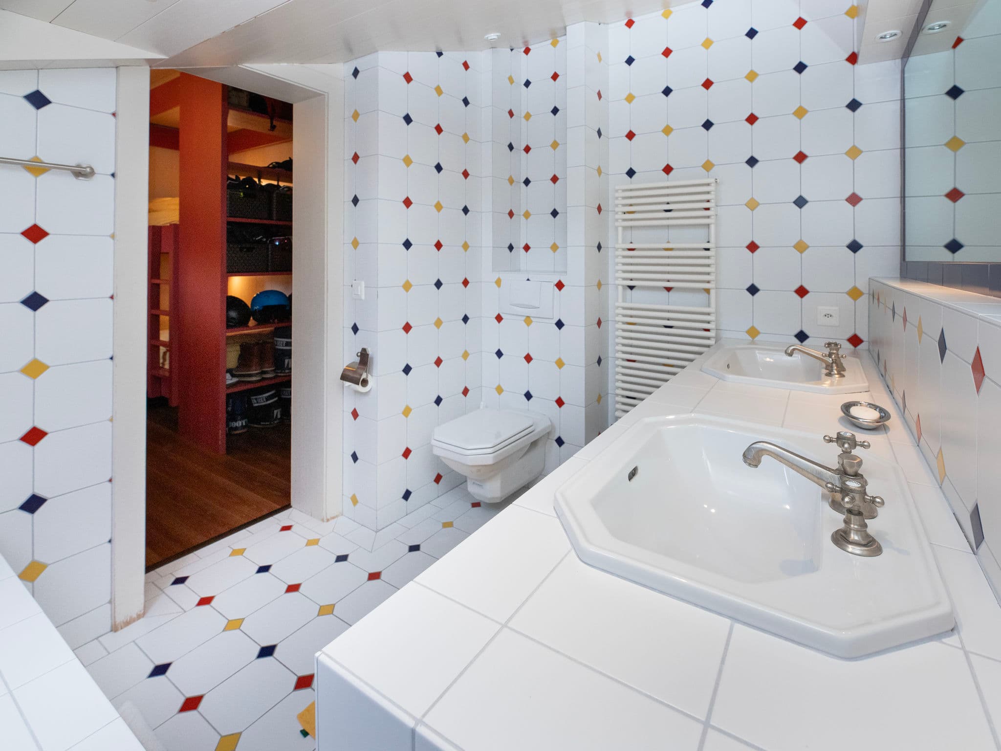 Bathroom / Wellness