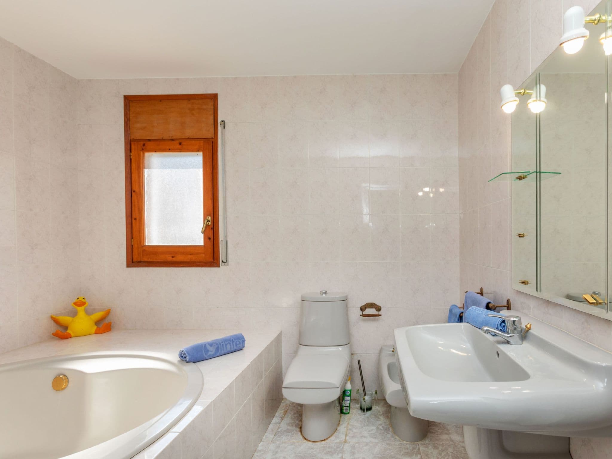 Bathroom / Wellness