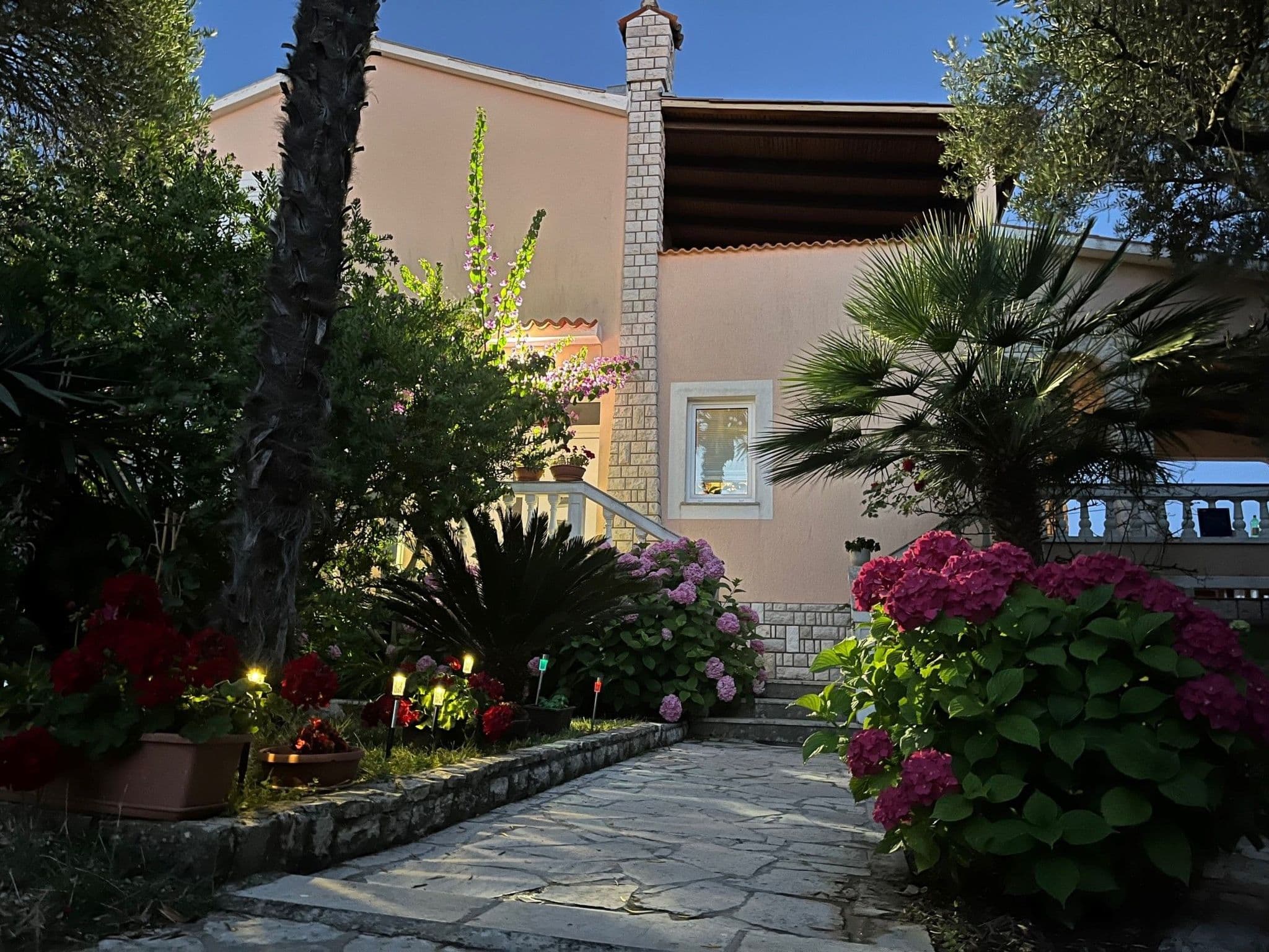 Gallery Image 28