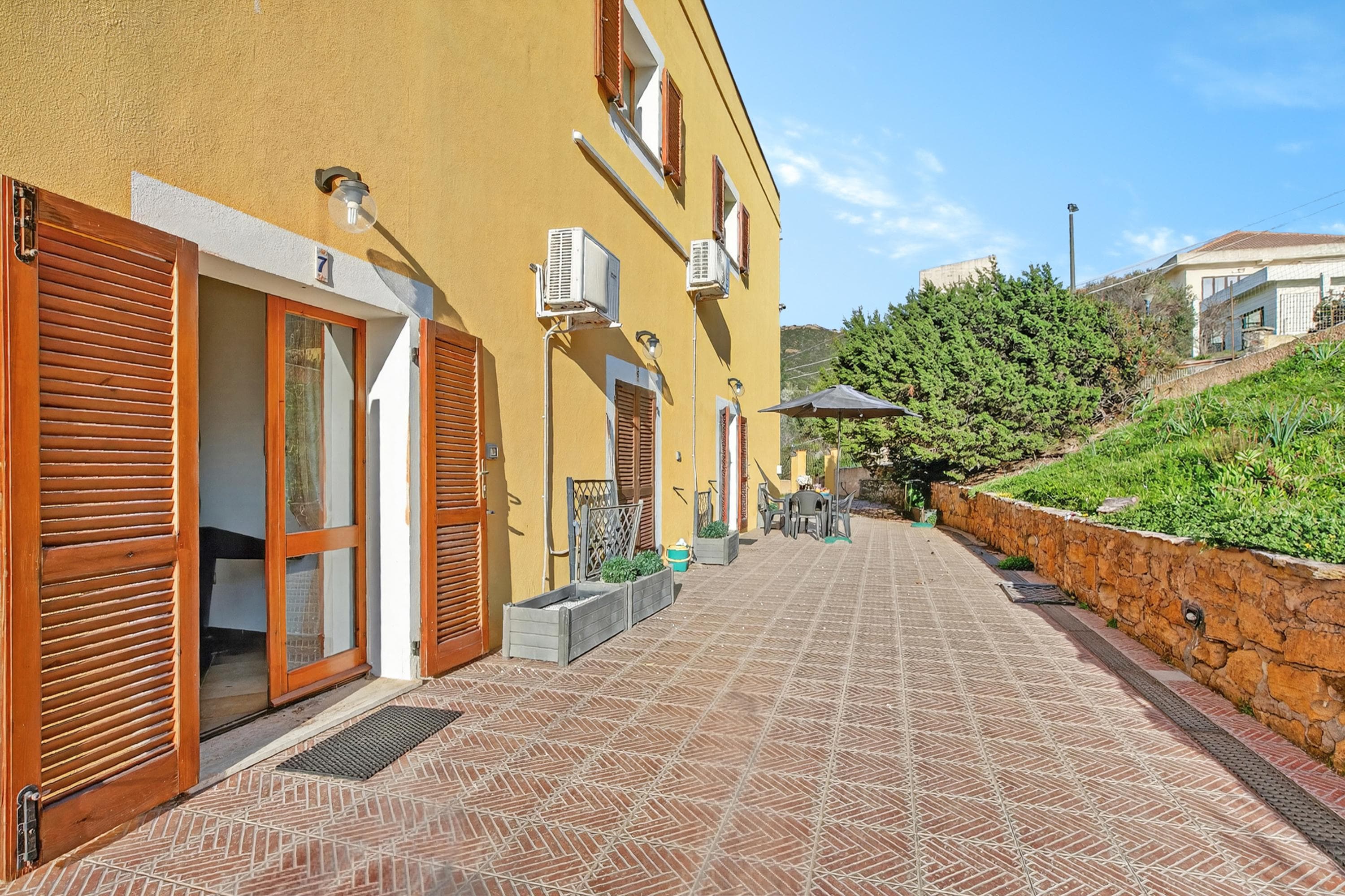 Gallery Image 14