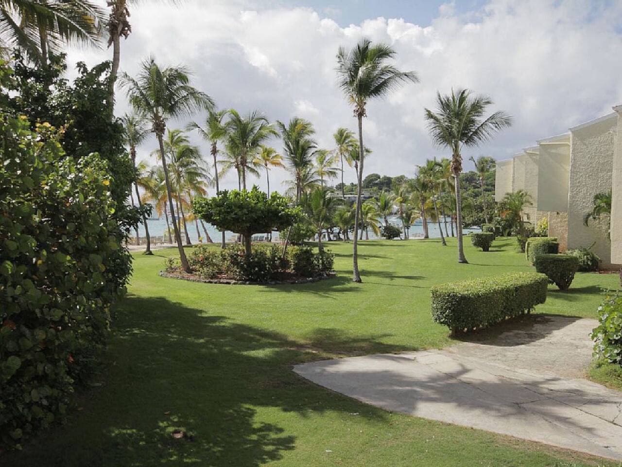 Cowpet Bay Gardens