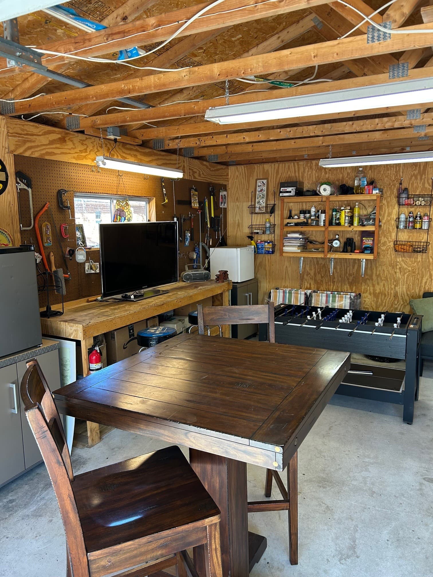 Game room 