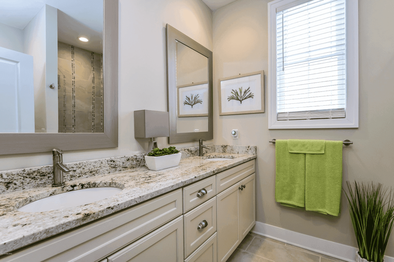Inside Bath1b