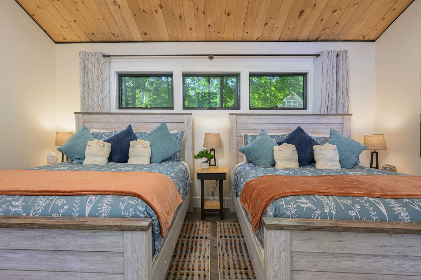 Elevated windows bring in soft natural light while maintaining a strong sense of privacy. The result is a bright, serene space where you can relax comfortably and still feel connected to the scenery outside.
