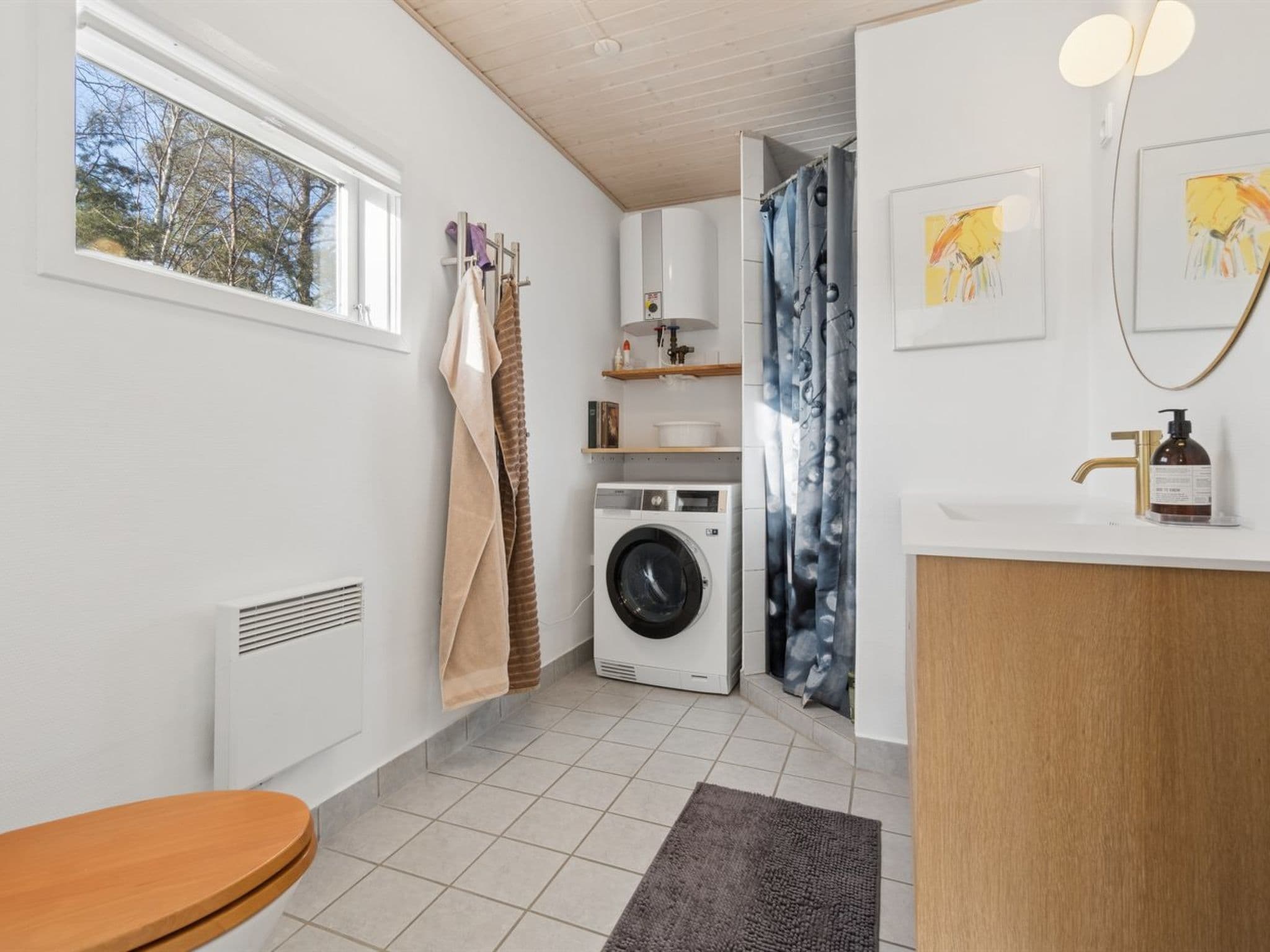 Bathroom / Wellness