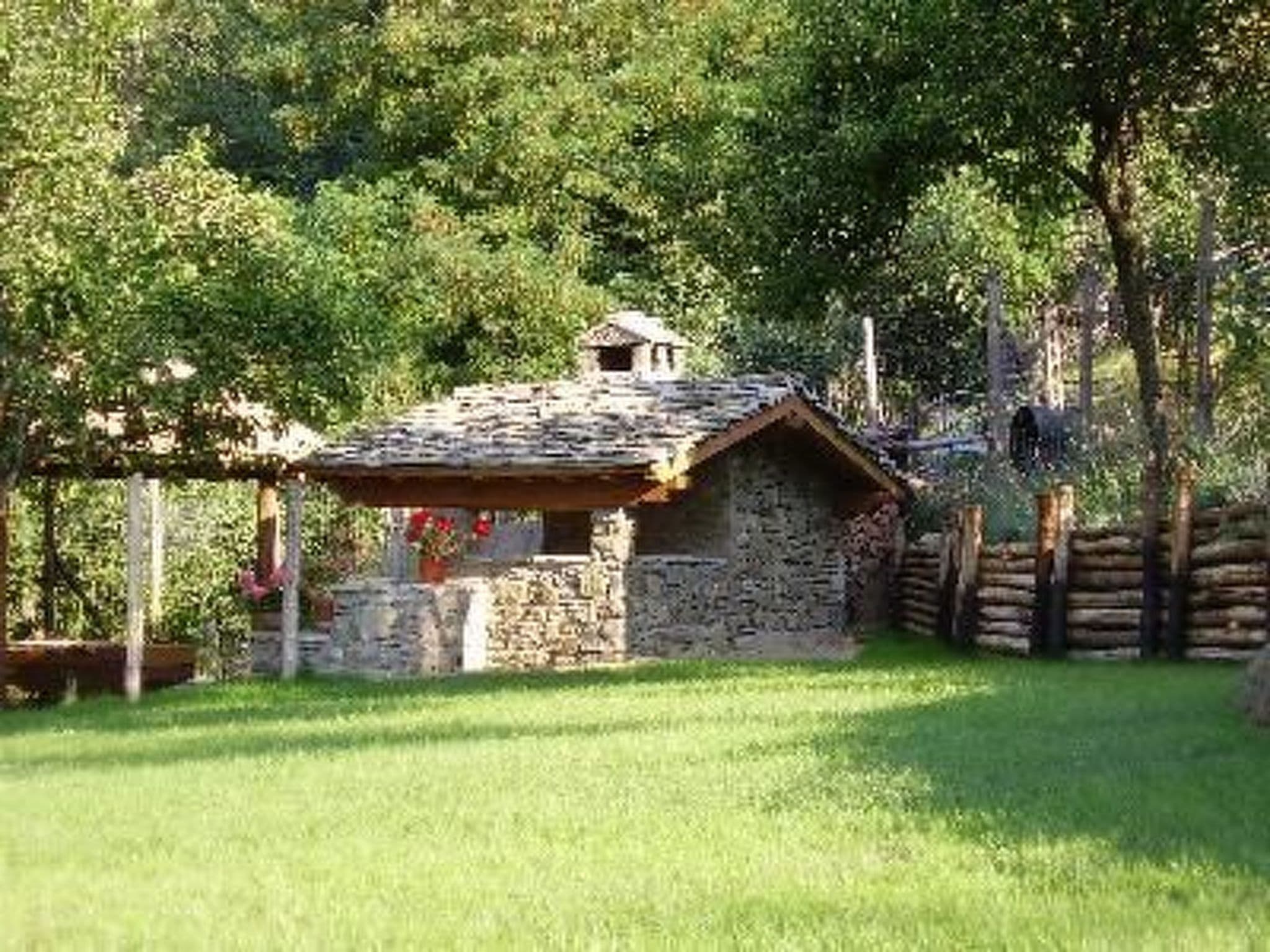 Gallery Image 12