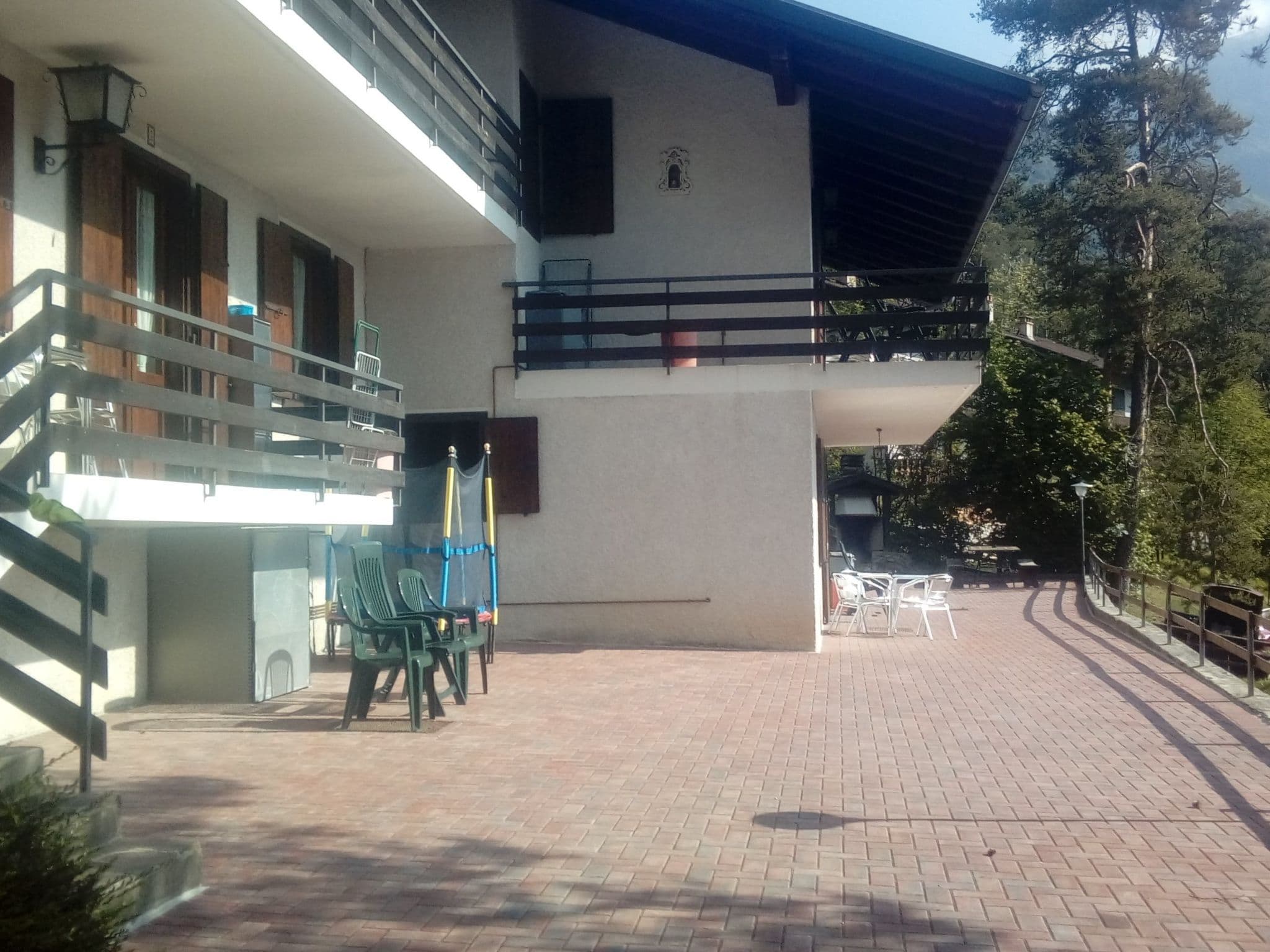 Gallery Image 18