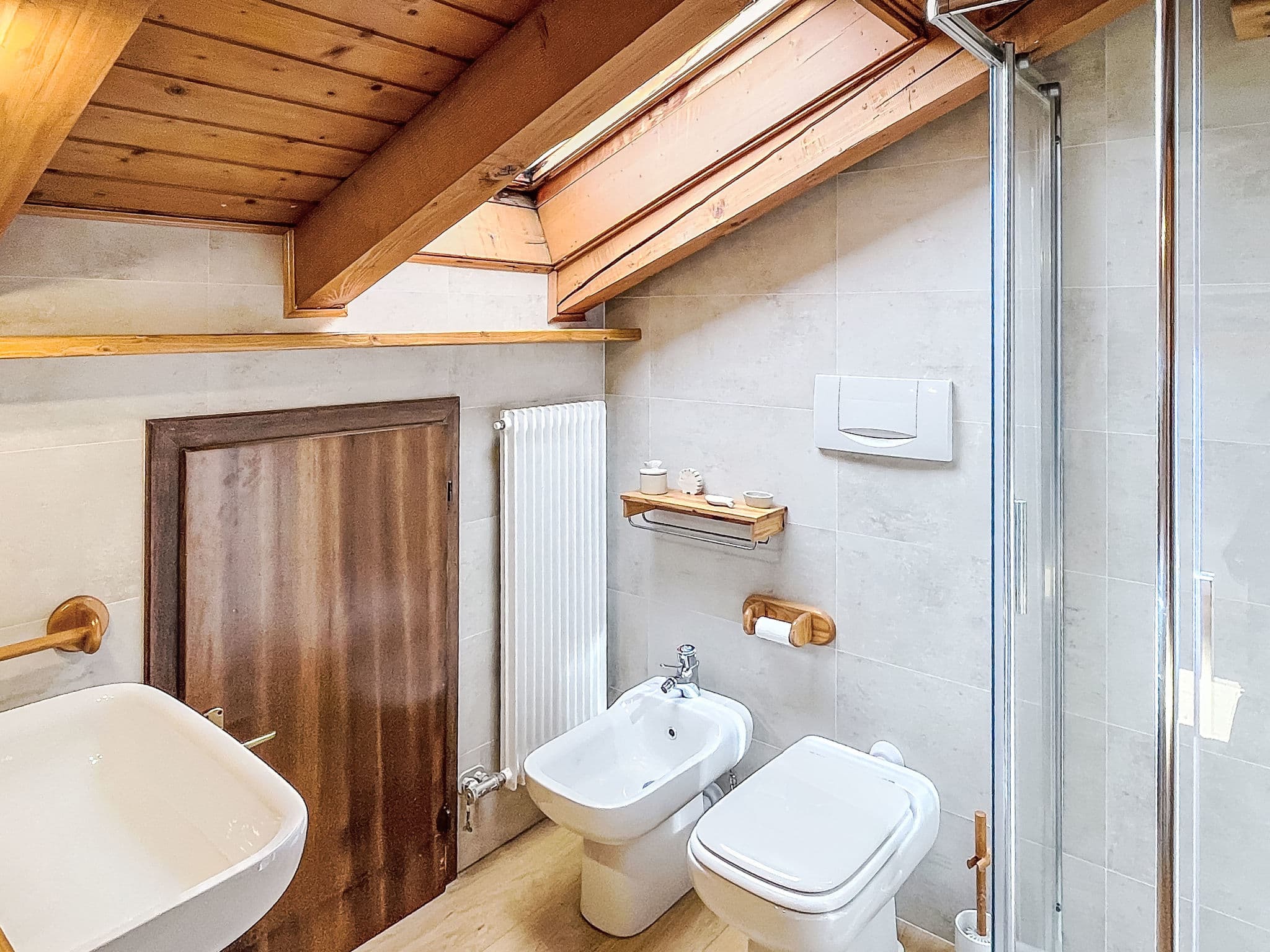 Bathroom / Wellness