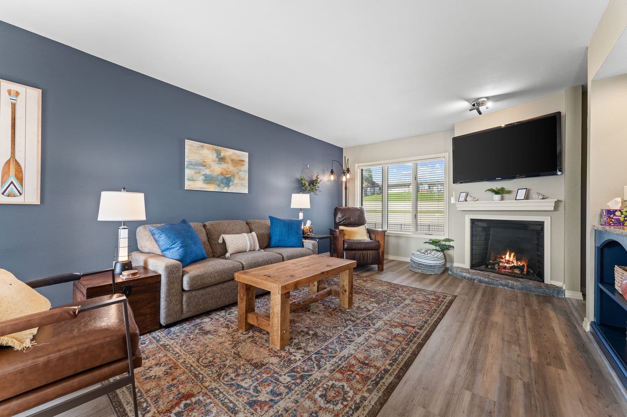 Living with fireplace