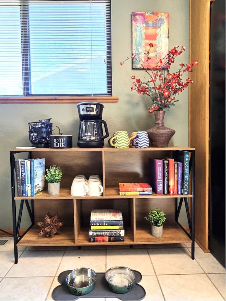Book Nook 