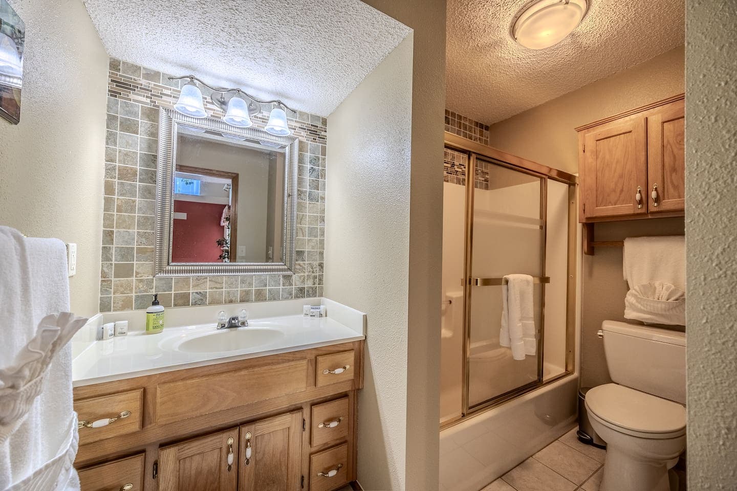 Main Level Bathroom 