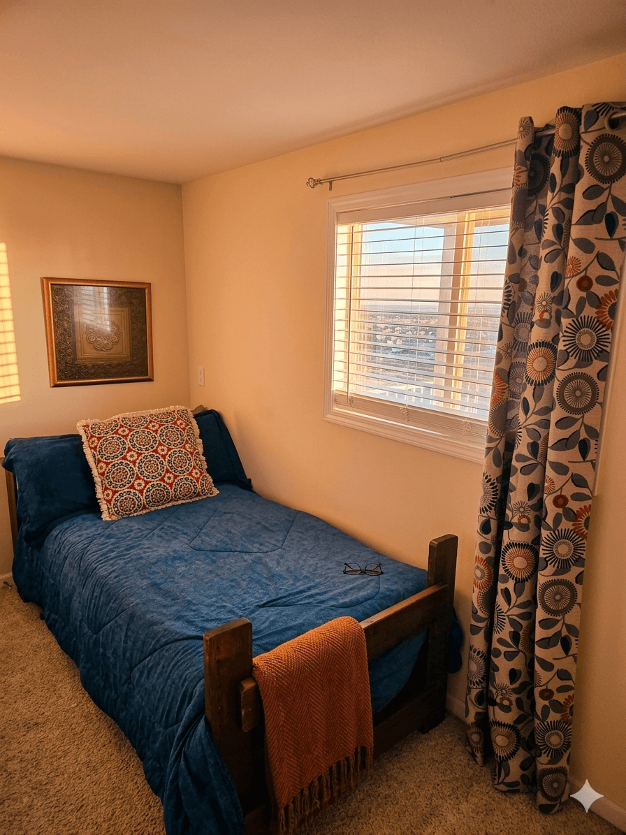 Twin Bedroom with Bath