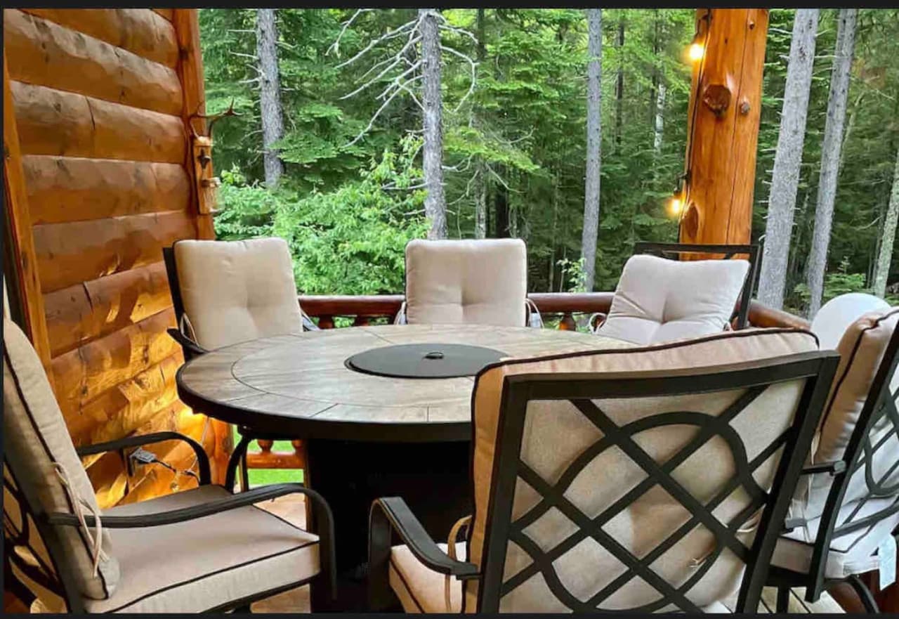 Fireside table seats 6 

Propane is provided.