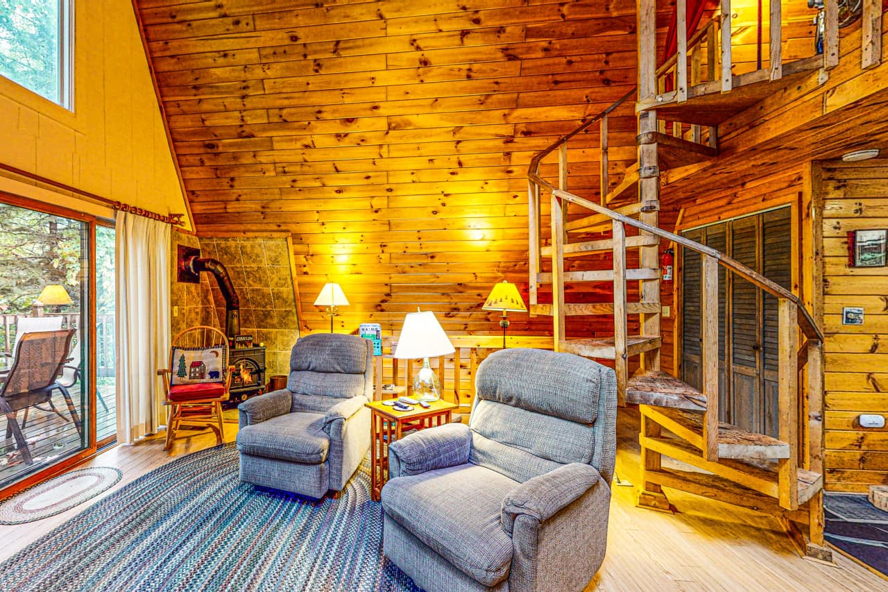 Living Room 3.jpeg
