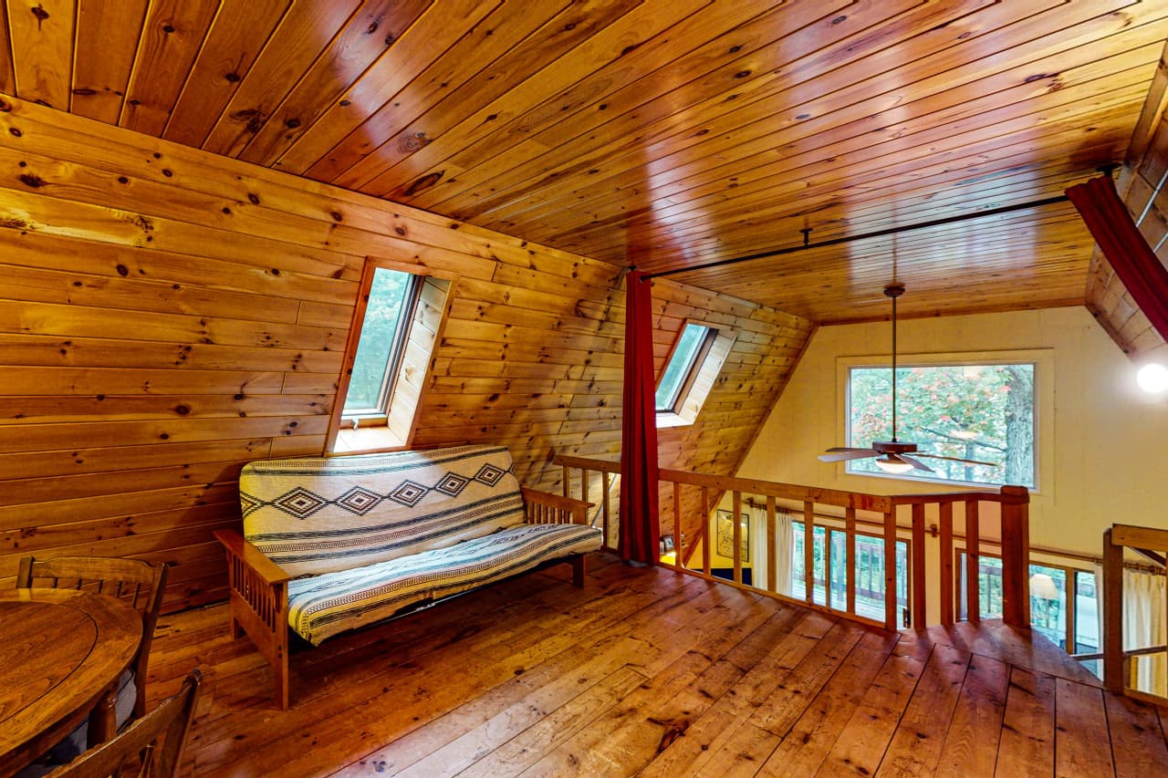 Loft 2.jpeg