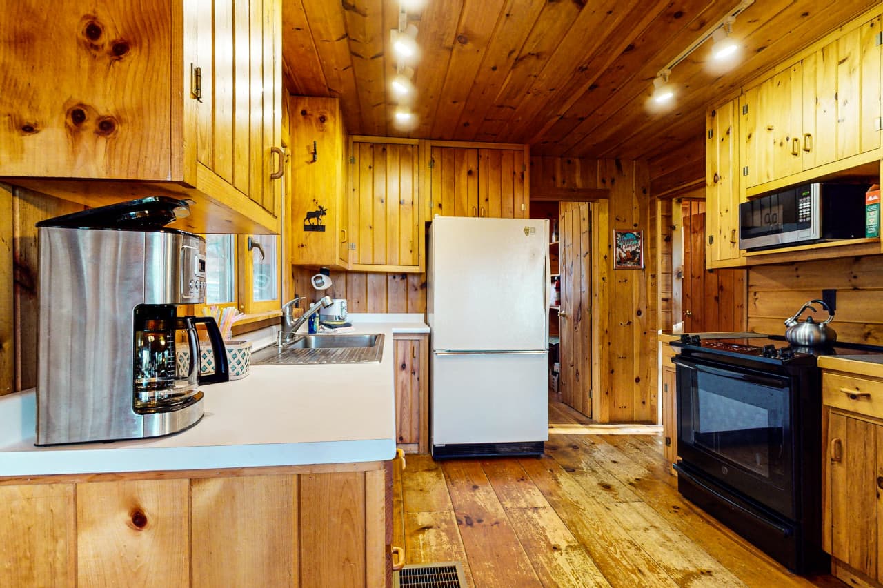 49-Sloper-Bunkhouse-11112024_232737.jpg