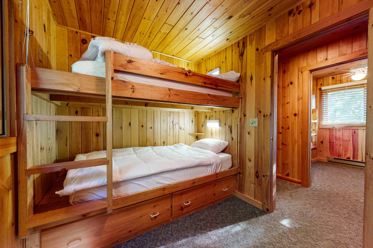 49-Sloper-Bunkhouse-11112024_233301.jpg