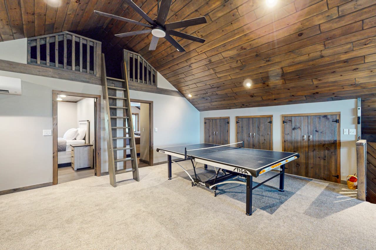 Floor 3 Living Space 2.jpeg
